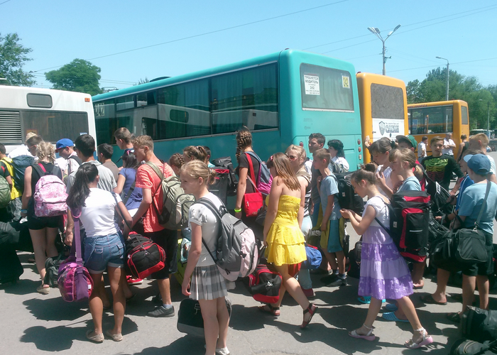 Луганск покинуло уже более половины жителей