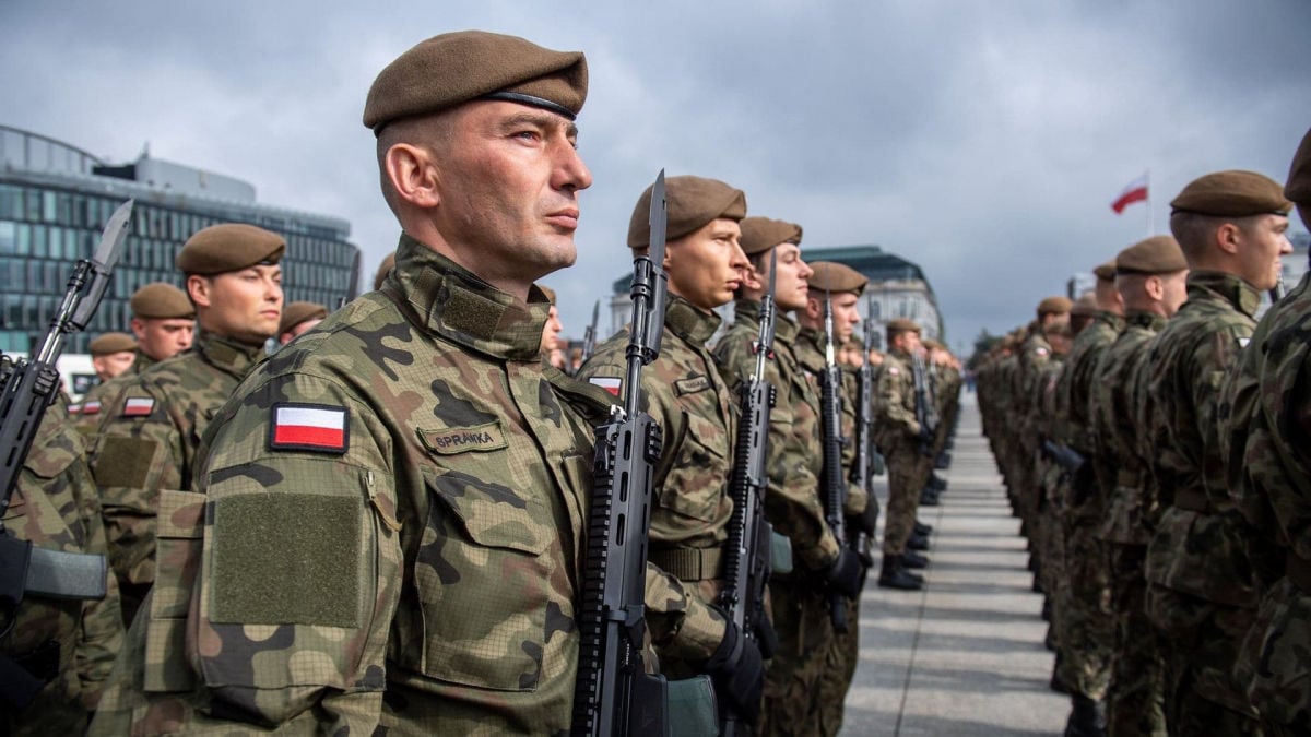 Польша ответила, отправит ли свои войска в Украину после войны