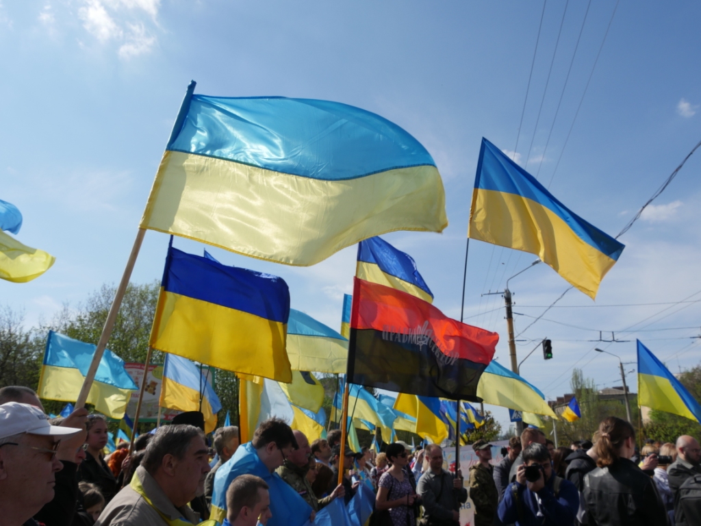 "Марш свободных людей": Краматорск выступил за единую Украину и против сепаров-оккупантов из "ДНР"