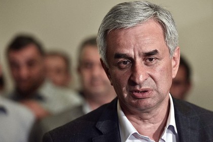 Президент Абхазии осудил нападение на премьера самопровозглашенной республики