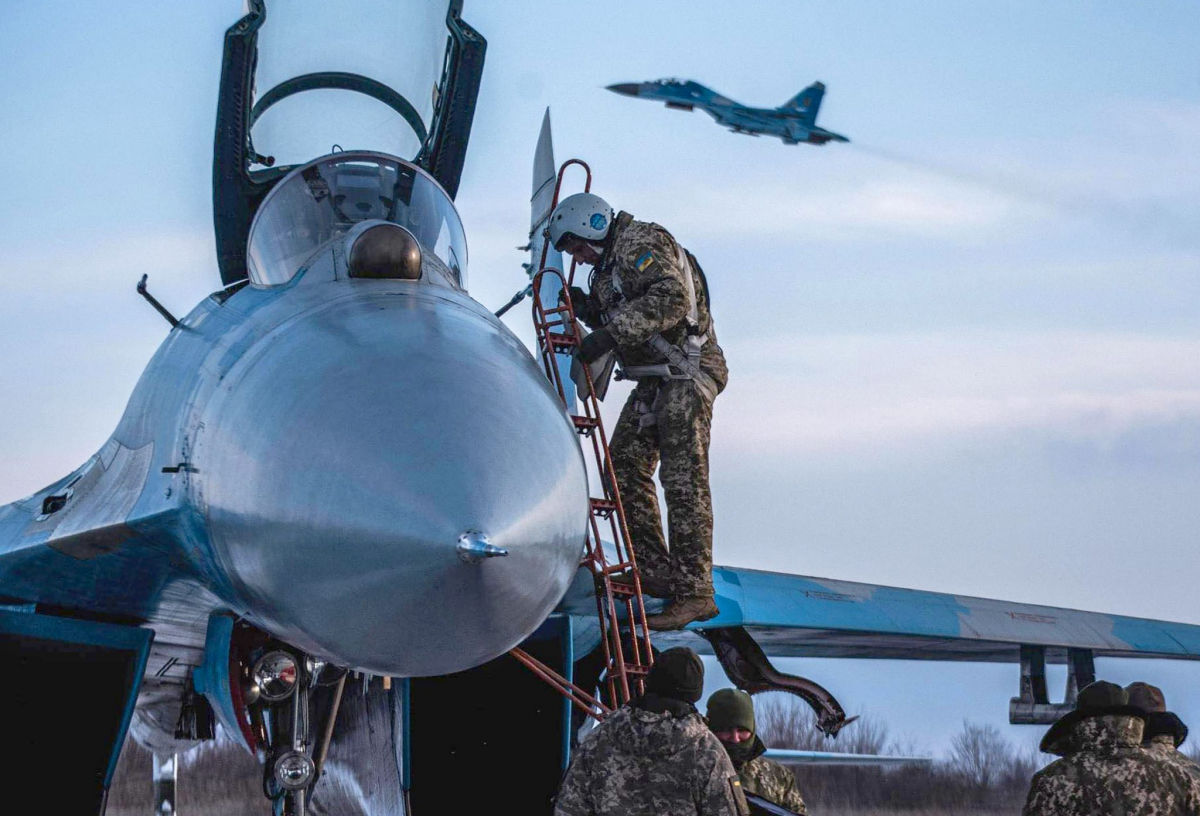​Украинская авиация нанесла удар по вражеской технике: в Генштабе отчитались за сутки