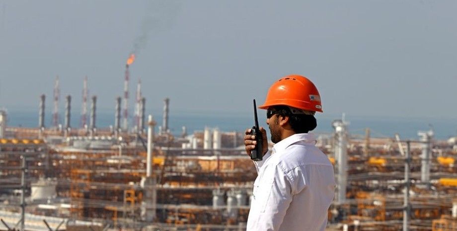 Россия теряет важного покупателя нефти: в Нью-Дели рассказали, где "более привлекательные цены"