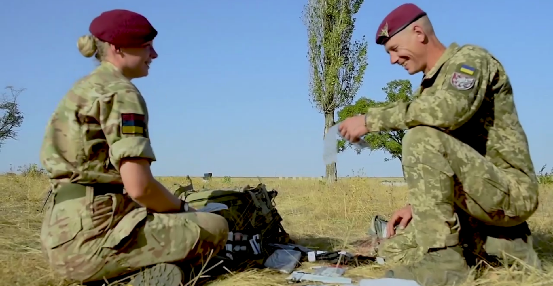 Медики Украины и Британии вместе отработали оказание первой медицинской помощи - кадры с учений облетели Сеть