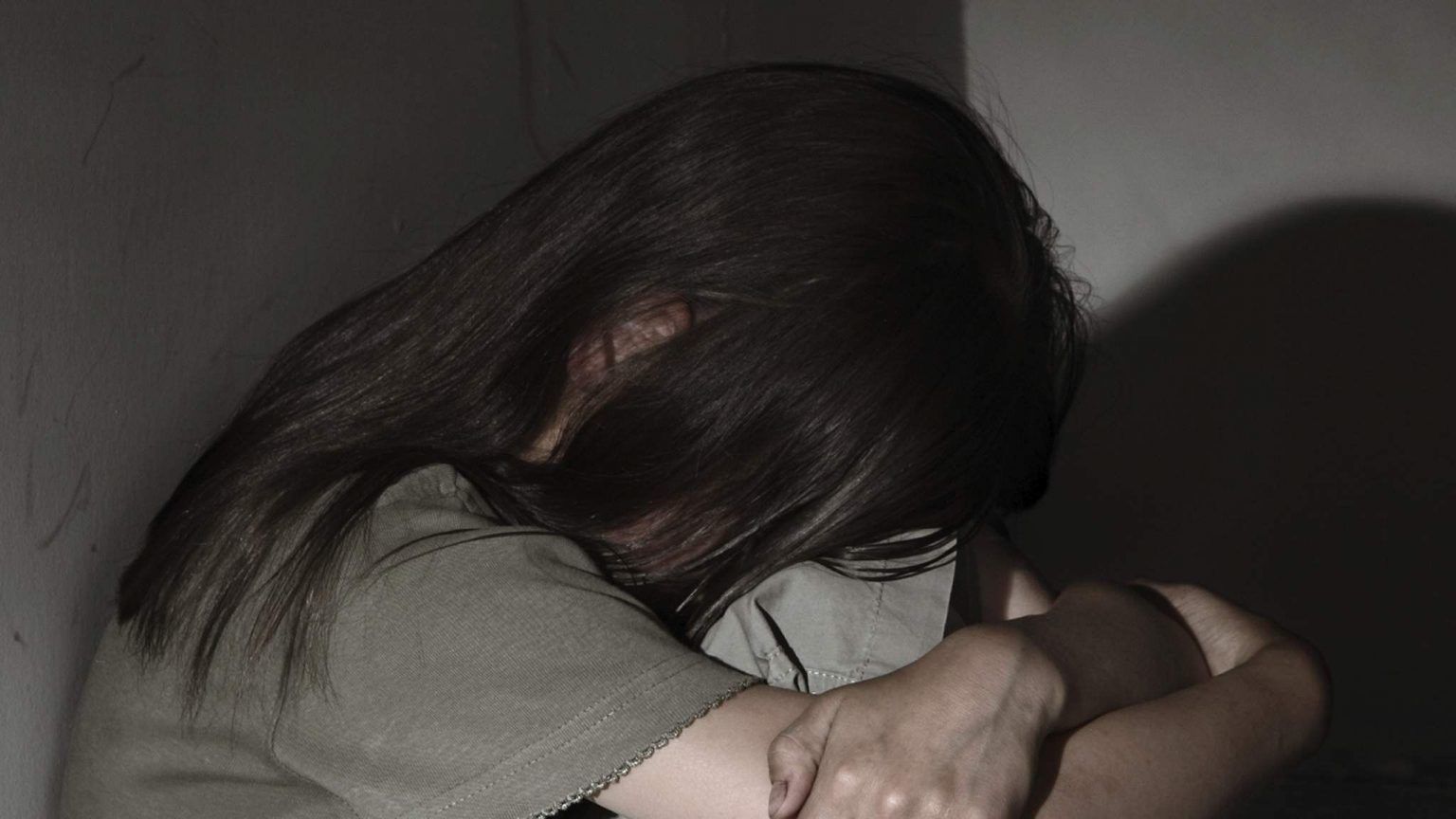 Беременна в 11 лет: на Закарпатье полиция завела дело по факту надругательства над малолетней девочкой