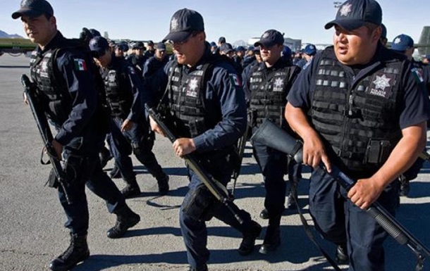 15 полицейских были убиты в Мексике членами наркокартеля