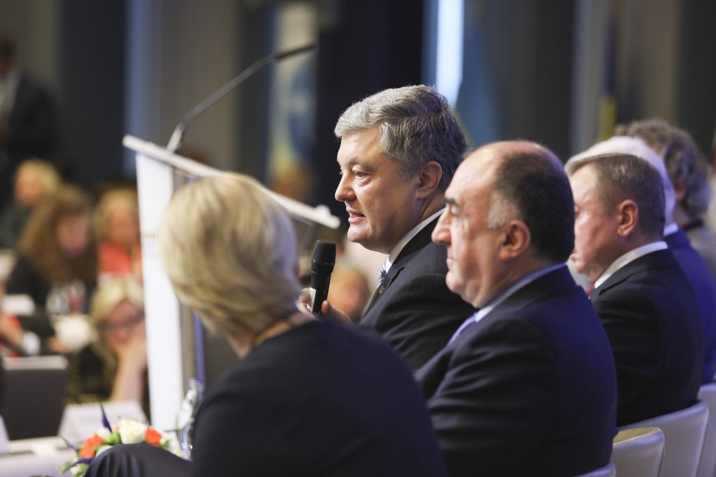 ​Порошенко сделал важное заявление на на конференции в Брюсселе: "Это история успеха"