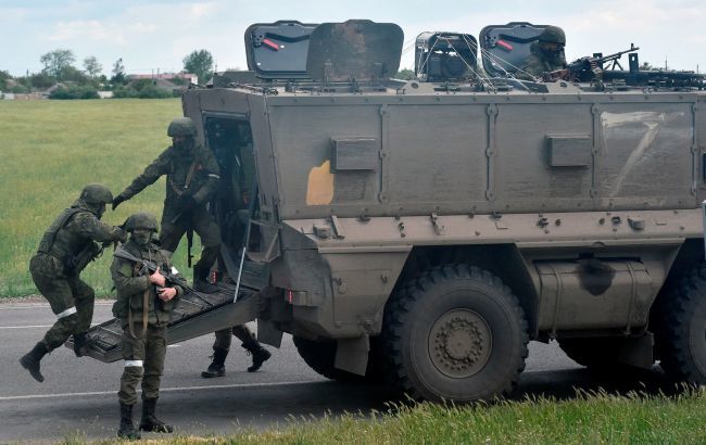 Командование армии РФ бежит из Херсона: ВСУ объяснили причины
