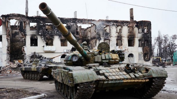 Боевики "ДНР" получили приказ убрать танки с фронта под Авдеевкой: Тымчук рассказал о неожиданном решении российских военных