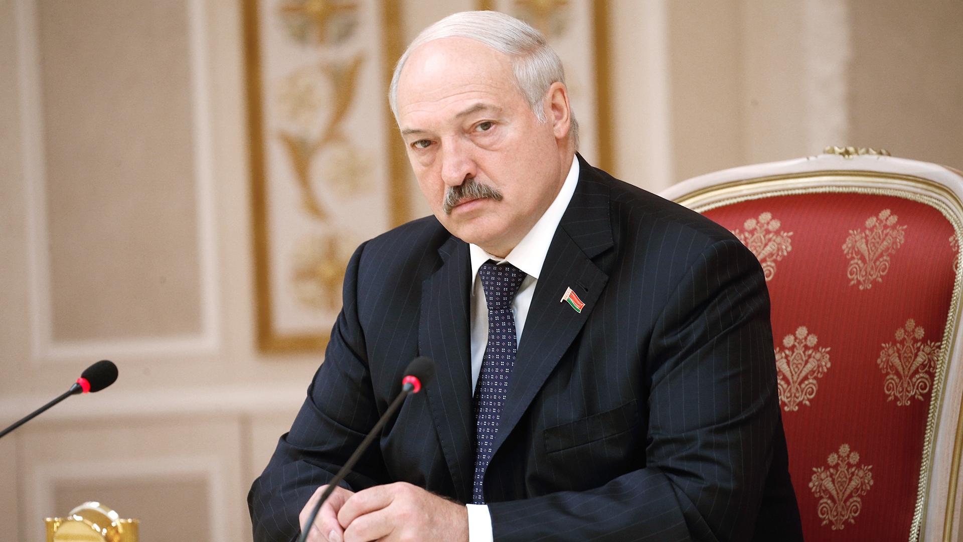 Лукашенко предложил изменить Конституцию Беларуси путем проведения референдума