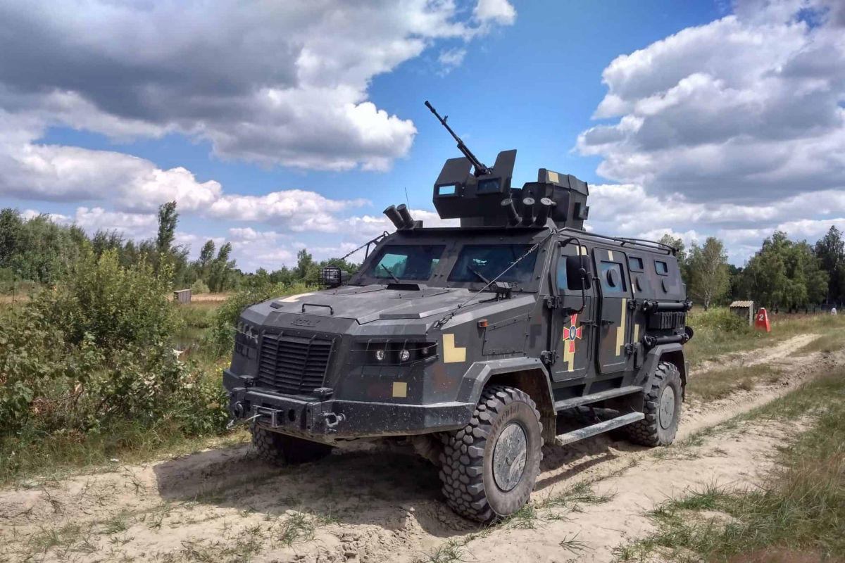 Украинские бронемашины "Козак" могут полностью перейти на турецкие боевые модули