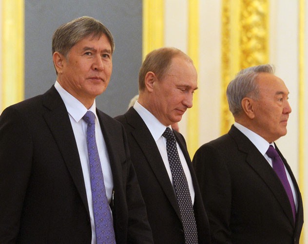 Путин хочет поссорить Казахстан и Кыргызстан: у Назарбаева и Атамбаева назревает конфликт - встречи в Сочи не будет