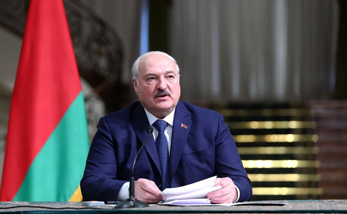 "Человек из окружения Лукашенко перейдет на сторону народа", - в Беларуси анонсировали свой мятеж