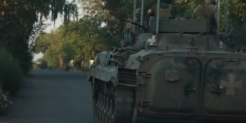 В Часовом Яре 24-я ОМБр выжгла позиции оккупантов пушкой "Гром": видео изнутри БМП-1
