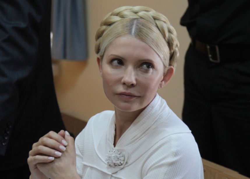 Тимошенко просит европейских лидеров помочь освободить Савченко "из русского плена"