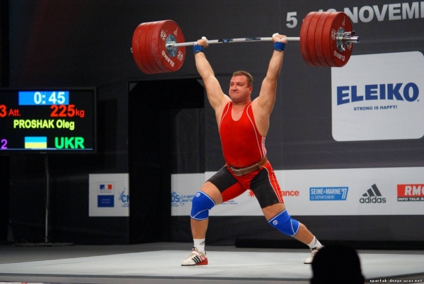Украинец Олег Прошак завоевал чемпионство Европы по тяжелой атлетике 