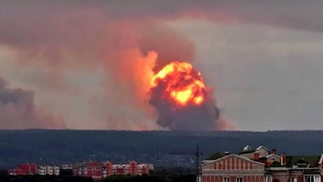 В Донецке подорвали склад боеприпасов "ДНР": слышны постоянные взрывы, часть города перекрыта