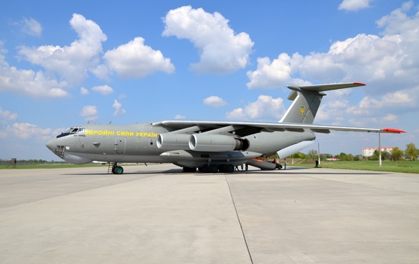 СМИ: Ил-76 с украинцами на борту вылетел из Непала