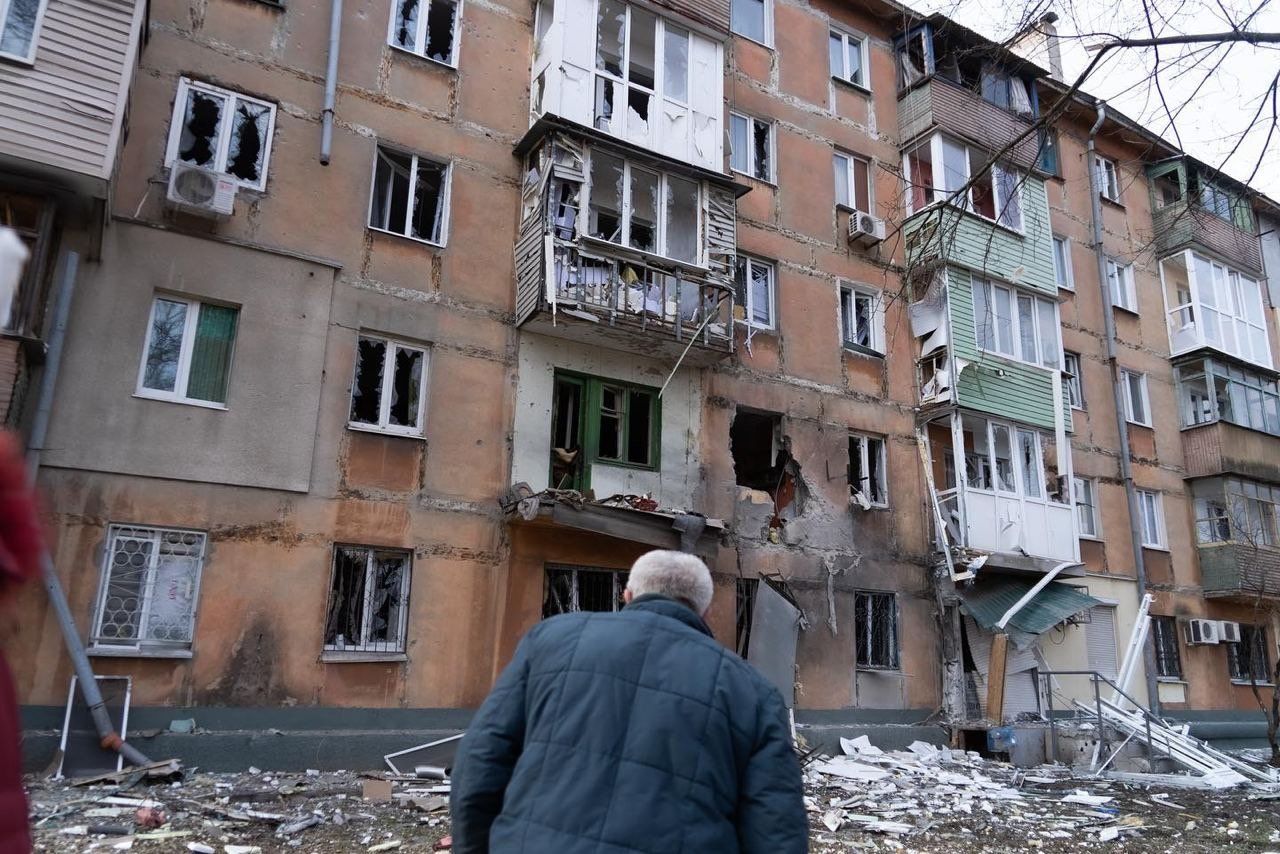 Житель Мариуполя рассказал об афере "новой власти" - людей загоняют в долговое рабство