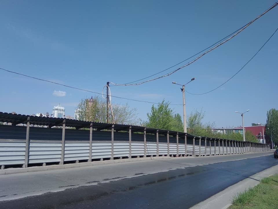 Стадион – гордость Донбасса умирает: стало известно, что произошло с "Кальмиус-Ареной" за годы оккупации – кадры