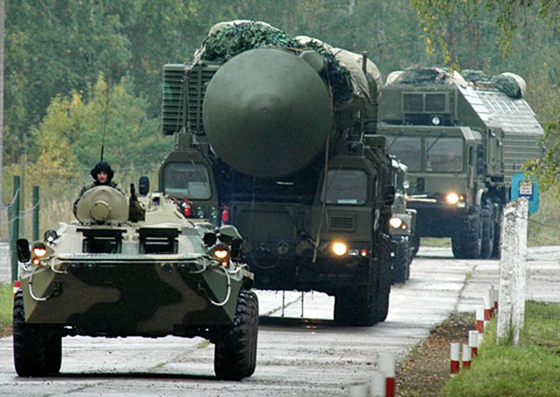 Российские военные начали "играться" с химическим оружием: в Минобороны РФ рассказали о новых учениях своих ракетных войск