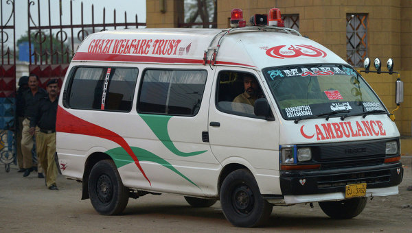 СМИ: в Пакистане в микроавтобусе взорвался газовый баллон, есть жертвы