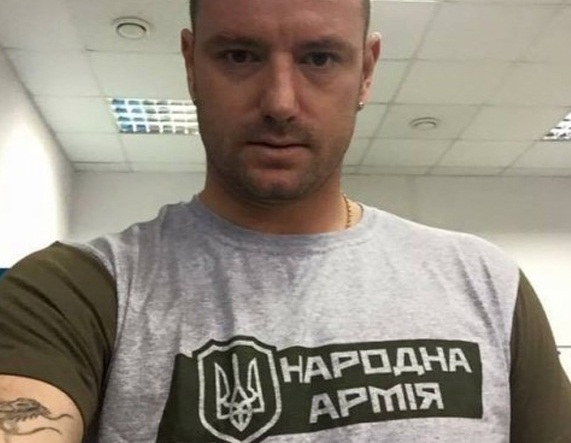 "Люди отдают свою жизнь за Украину", - экс-вратарь "Шахтера" Лаштувка рассказал, как помогал ВСУ на Донбассе