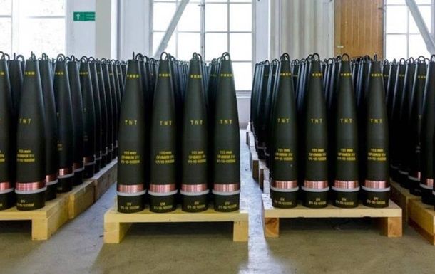 США могут передать Украине миллионы снарядов без решения Конгресса, но не делают этого - СМИ