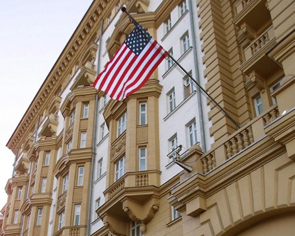 Америка жестко ответила Путину на выдворение 700 дипломатов: посольство США остановило выдачу виз гражданам РФ