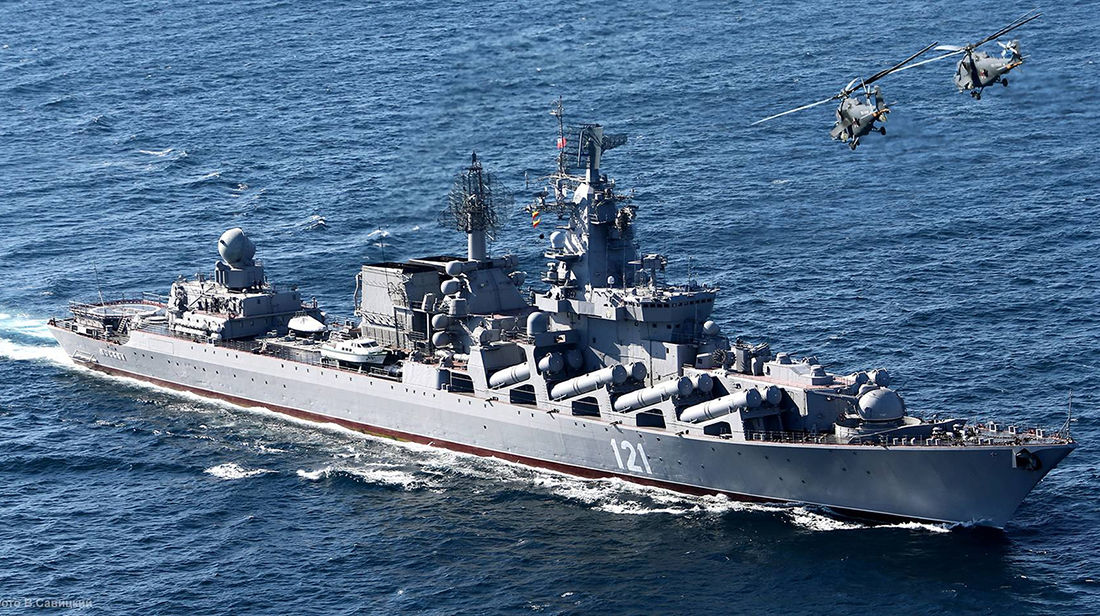 "Гниют в камерах", - что Кремль сделал с выжившими моряками с крейсера "Москва"