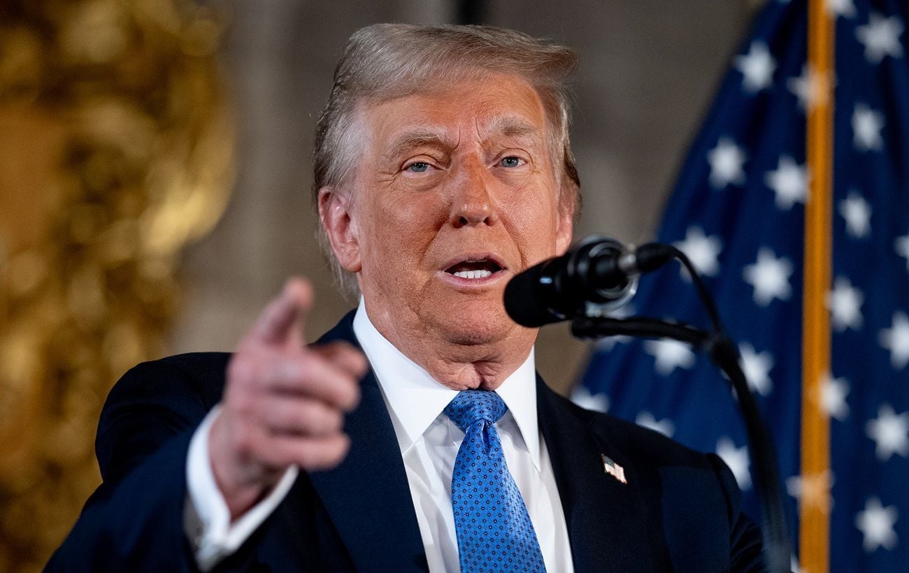 "Двух собачьих упряжек недостаточно", – Трамп потребовал от НАТО заставить Данию "убрать" войска из Гренландии