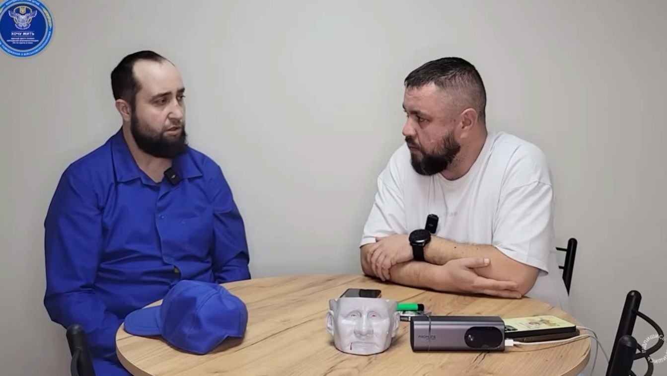 Украина вернула РФ пленных чеченцев, рассказавших о бегстве офицеров в лес на Курщине и сдаче в плен