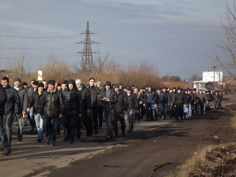 Шахтеры Червонограда грозят перекрыть дороги