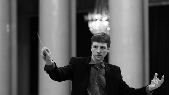 Известный российский дирижер Святослав Лютер покончил с собой. Тело музыканта обнаружили в квартире в Санкт-Петербурге