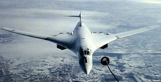 Путин впервые отправил стратегические бомбардировщики Ty-160, Ту-95МС и Ту-22 для авиаударов в Сирии