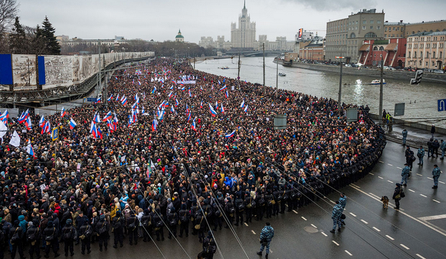 Главное за день 1 марта: марш памяти Немцова; Бородай обвинил Стрелкова в обстрелах Донецка; рост цен на продукты