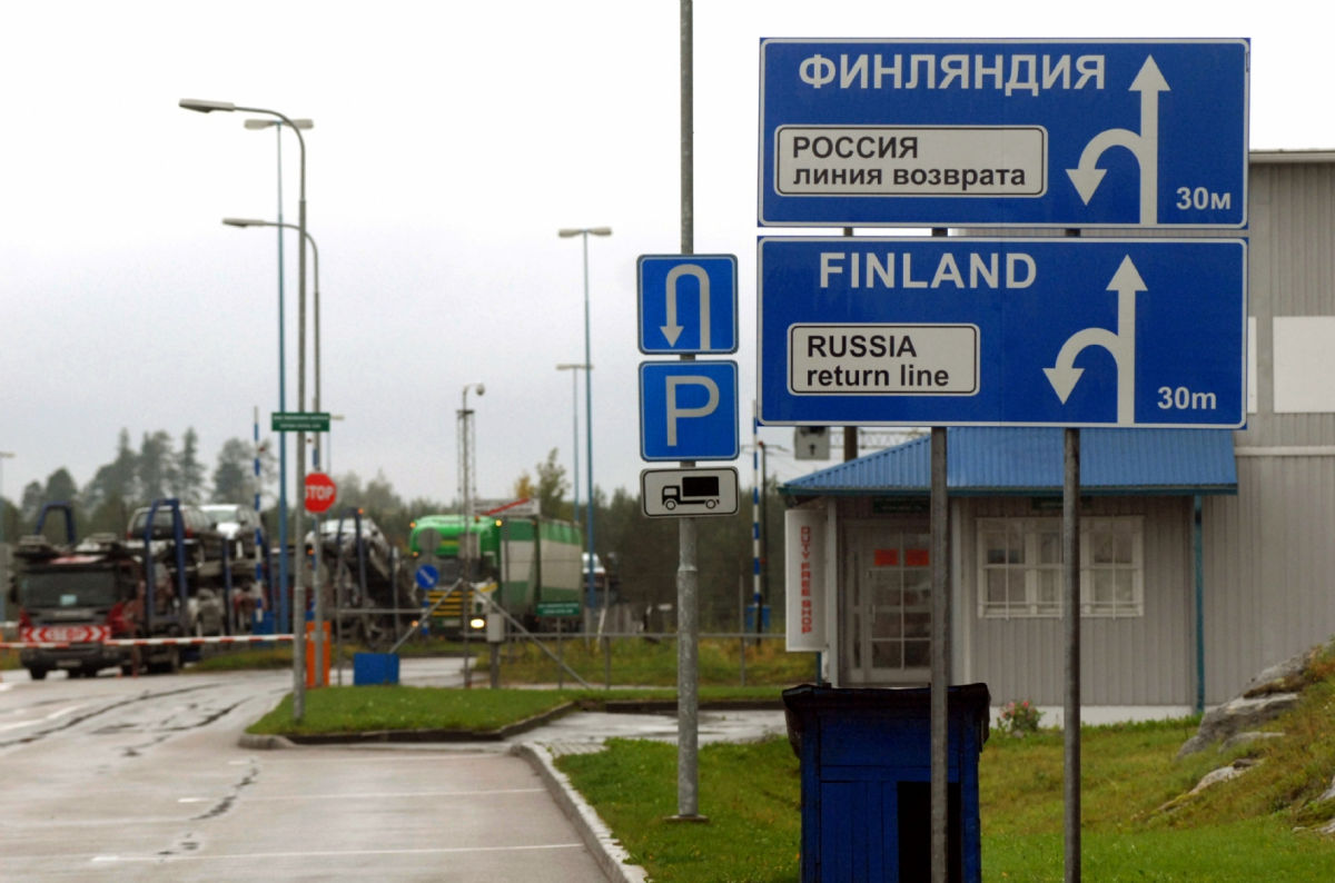 Появились спутниковые снимки российского гарнизона у границ с Финляндией – угроза для Запада растет