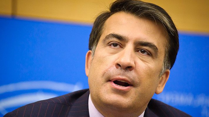 "Саакашвили должен быть допущен на территорию Украины", - Бутусов обратился к Порошенко дать шанс на защиту экс-главе Грузии, у которого отобрали гражданство