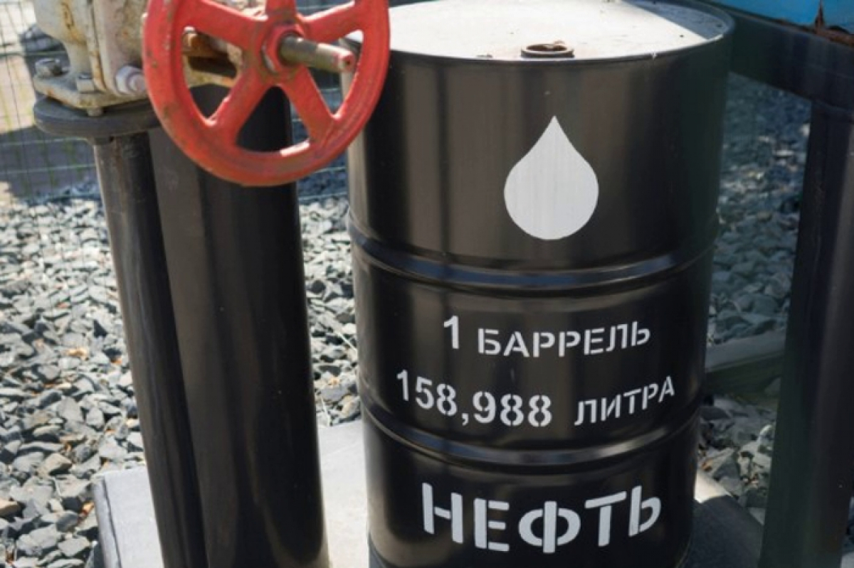 Поставки Urals в Европу упали на 45% - покупатели "прощаются" с российской нефтью, меняя оборудование