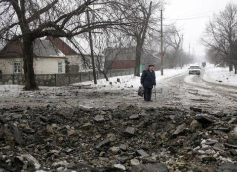 МВД: из-за обстрела Дзержинска ранен мирный житель