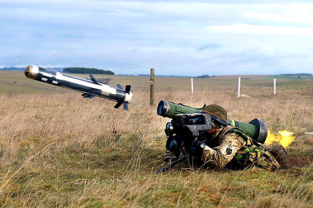 "Как бы Javelin не проржавели", - пропагандист РФ Бабицкий нервно высказался о поставках оружия США для Украины