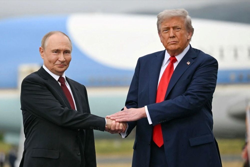 ​"Дешевая разводка", — Доброхотов объяснил, зачем Трампу понадобилась дизельная сделка с Путиным