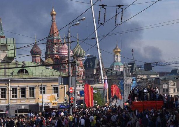 В Москве разгорелся масштабный пожар