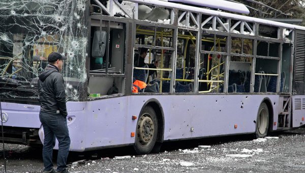 В результате обстрела троллейбуса в Донецке есть жертвы, - мэрия