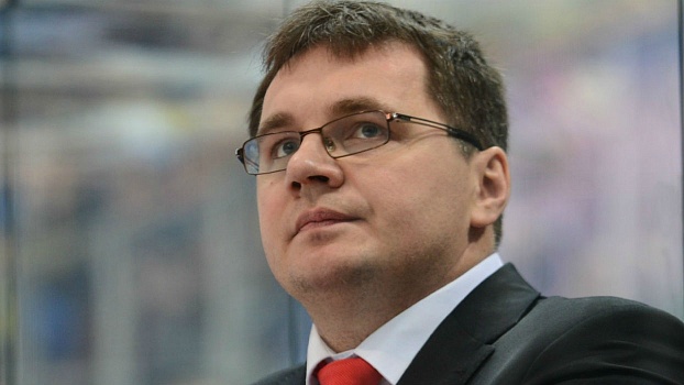 Бывший тренер ХК "Донбасс" дисквалифицирован на 6 матчей за непристойные жесты в адрес арбитра