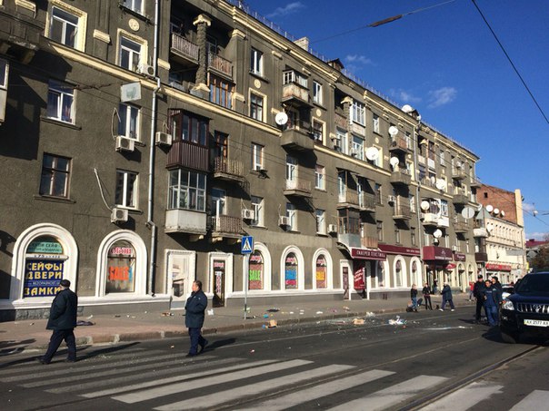В Харькове голый афроамериканец устроил дебош на балконе 