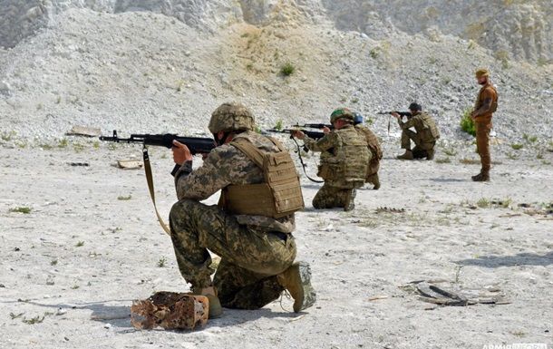 Українські студенти мають пройти базову військову підготовку – Кабмін