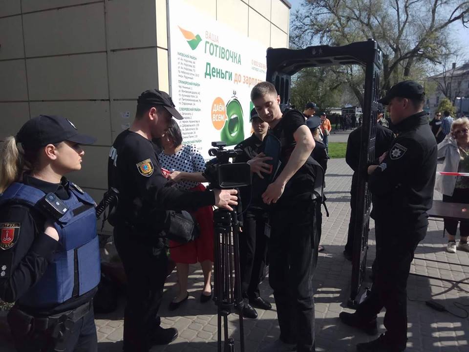 У российских СМИ паника: в Одессе все спокойно, значит надо дать фейки