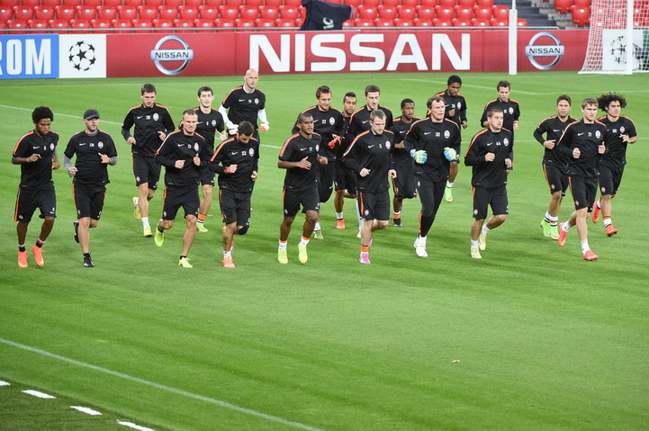 Как "Шахтер" в Бильбао готовился к матчу с "Атлетиком" под проливным дождем