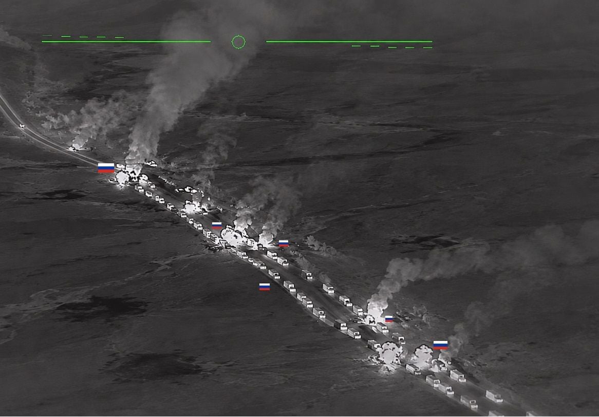 ВСУ подорвали колонну из 50 грузовиков с топливом и боеприпасами на входе в Крым – СМИ