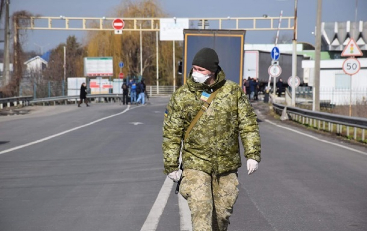 Стало известно, когда Украина откроет внешние и внутренние границы и КППВ с "ЛДНР"